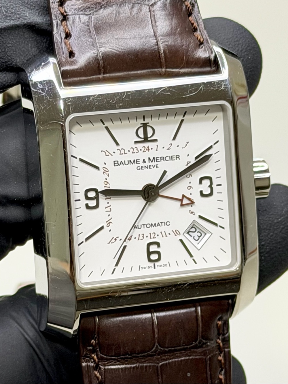 Baume & Mercier Hampton 65561 GMT Automatic White Dial 35mm Men’s Luxury Watch